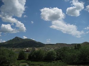 From the window of room see the mountains